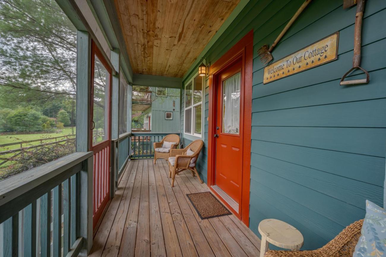 Buttercup Cottage Asheville Exterior photo